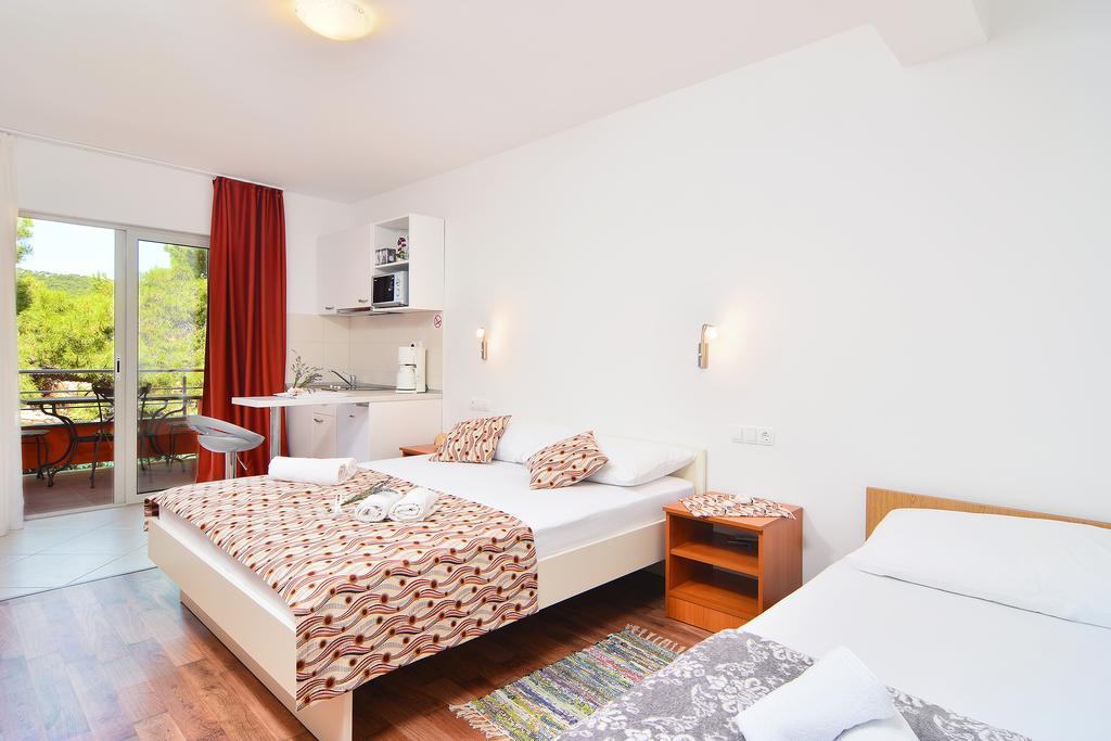 Apartments Juka Хвар Номер фото